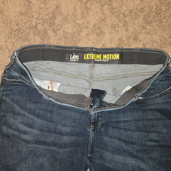 Lee Extreme Motion Jeans Men's 42x30 Denim Blue Regular Fit Straight Leg - Picture 3 of 9